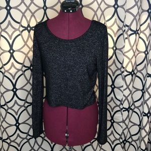 Dark gray longsleeve short sweater